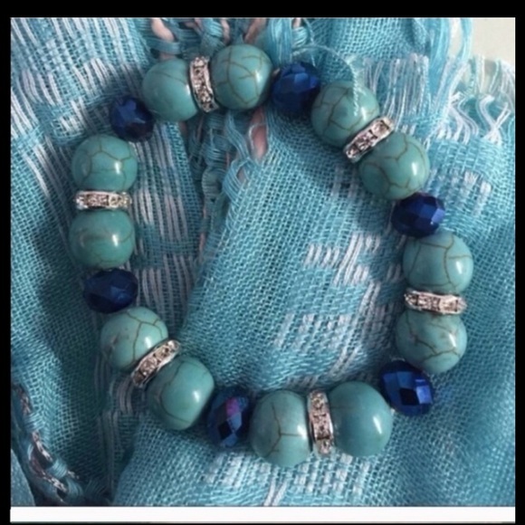 Jewelry - Oceanic Blue Beaded Bracelet with Silver Accents